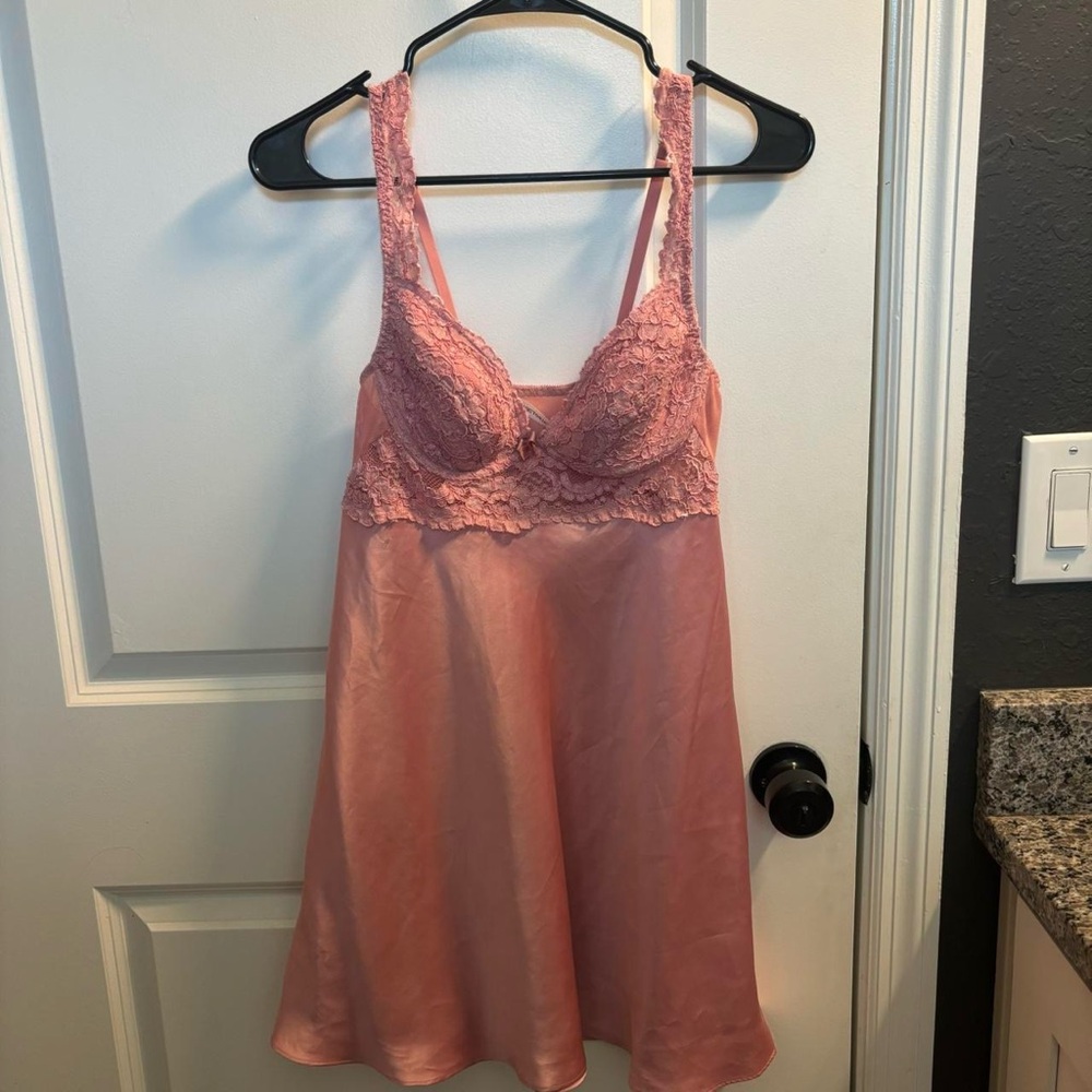 1996 vintage Victoria’s Secret satin and lace slip!